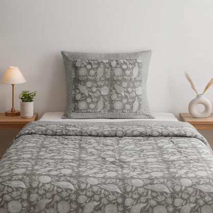 Apala Quilt Set