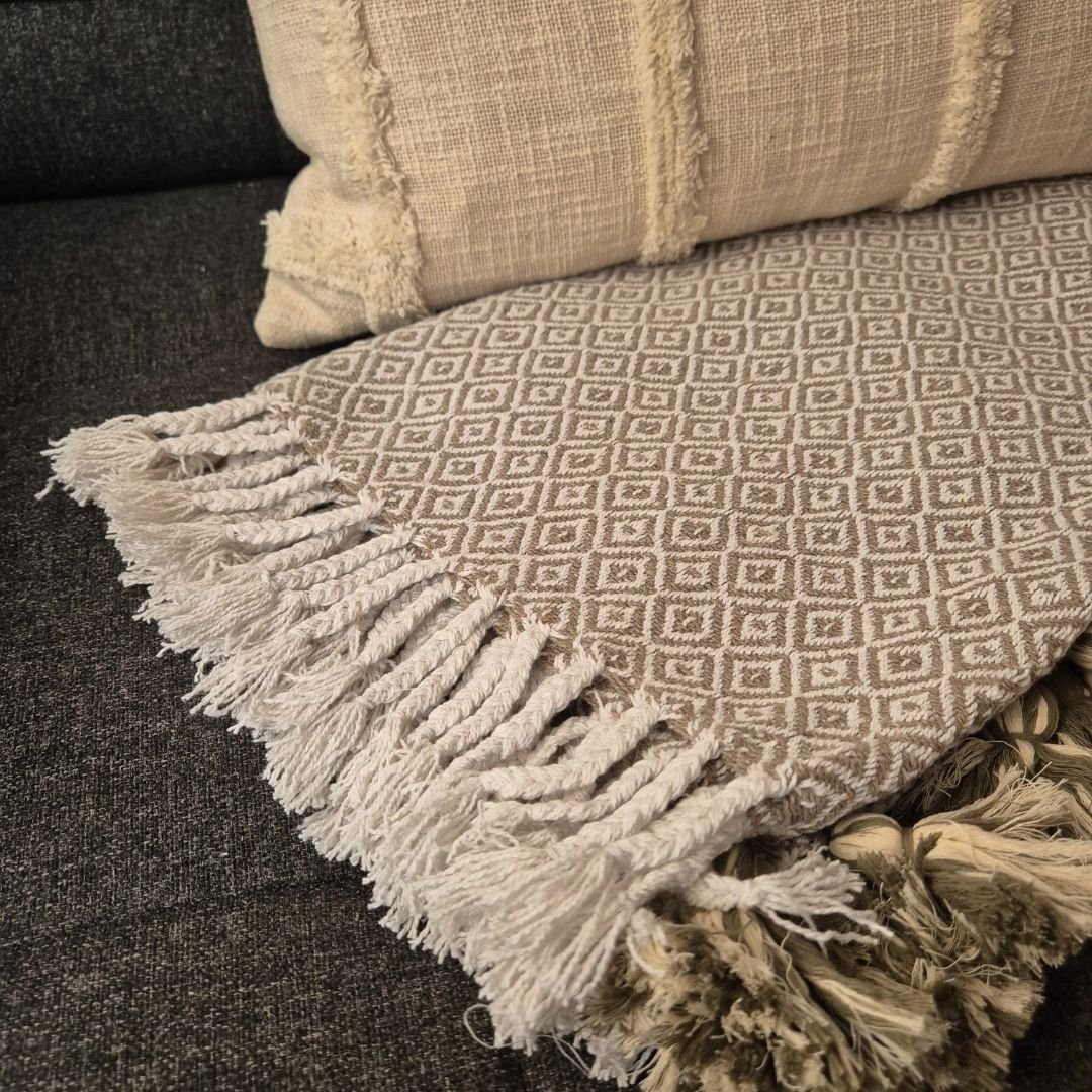 Ila Hand Woven Throw - Sarva Casa