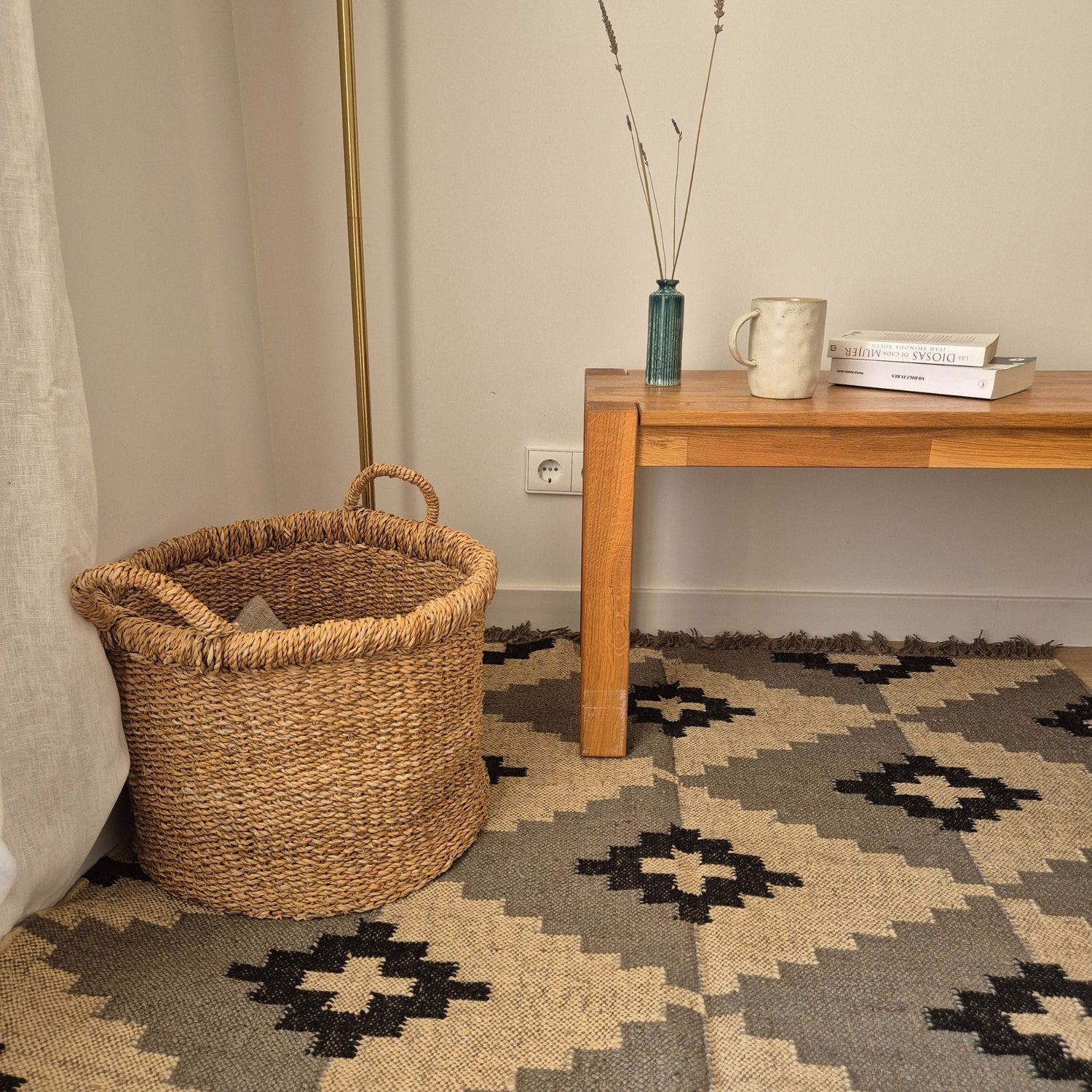 Mesa Jute Kilim Rug - Sarva Casa