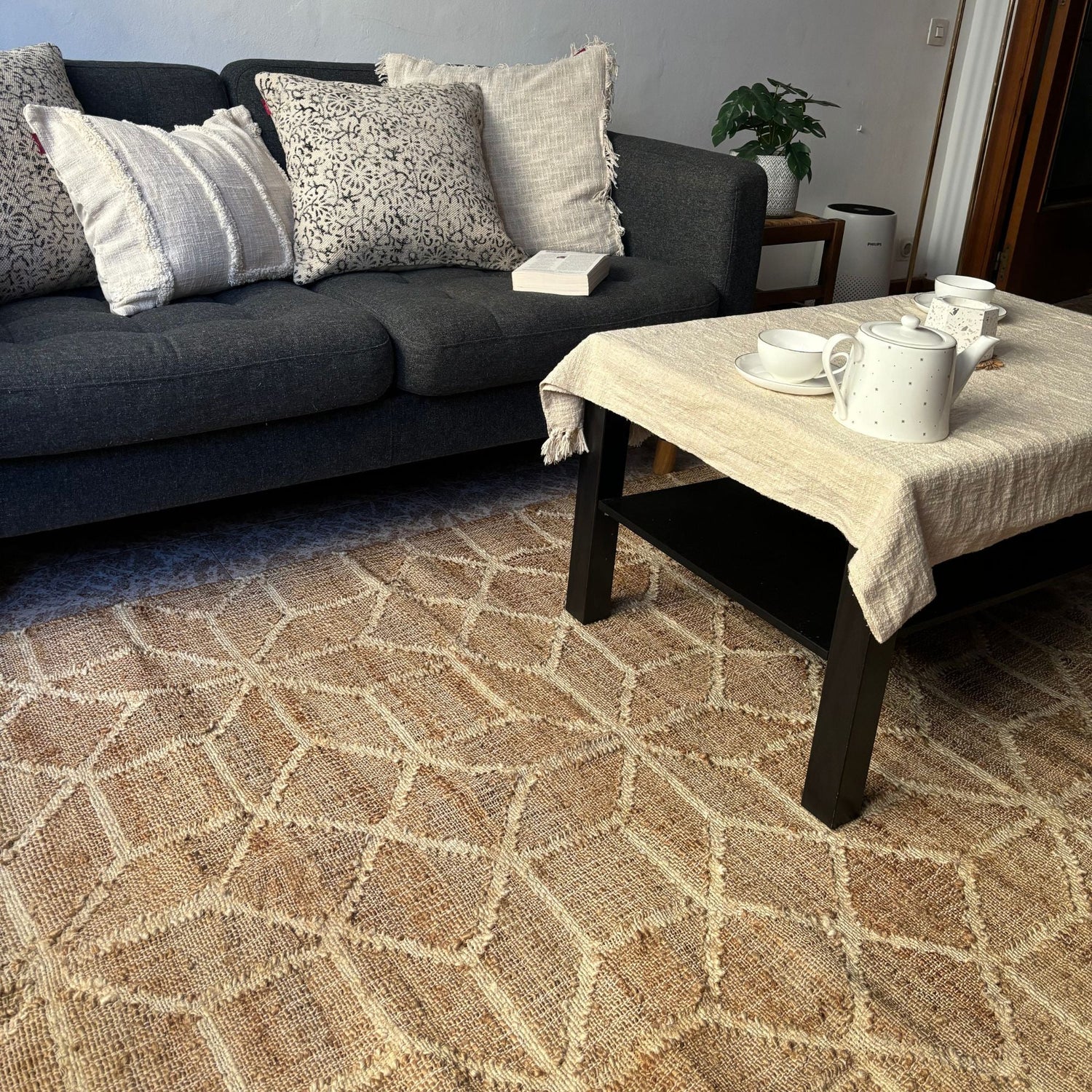 Pari Cotton Jute Rug - Sarva Casa