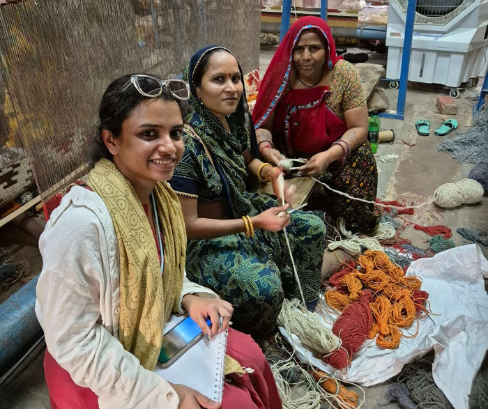 Weavers in action